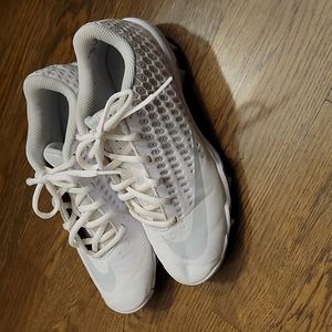 Nike softball/baseball cleats